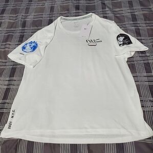 Nike Dri-Fit Miler NYC Running Shirt Sz M